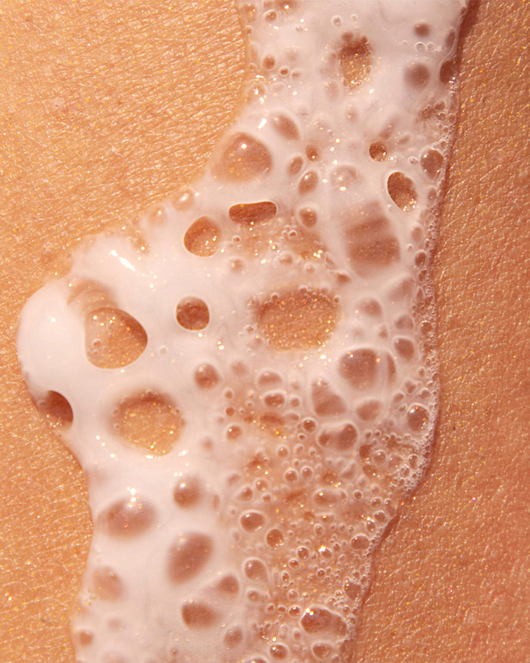 קצף לחות לעור זוהר ורענן