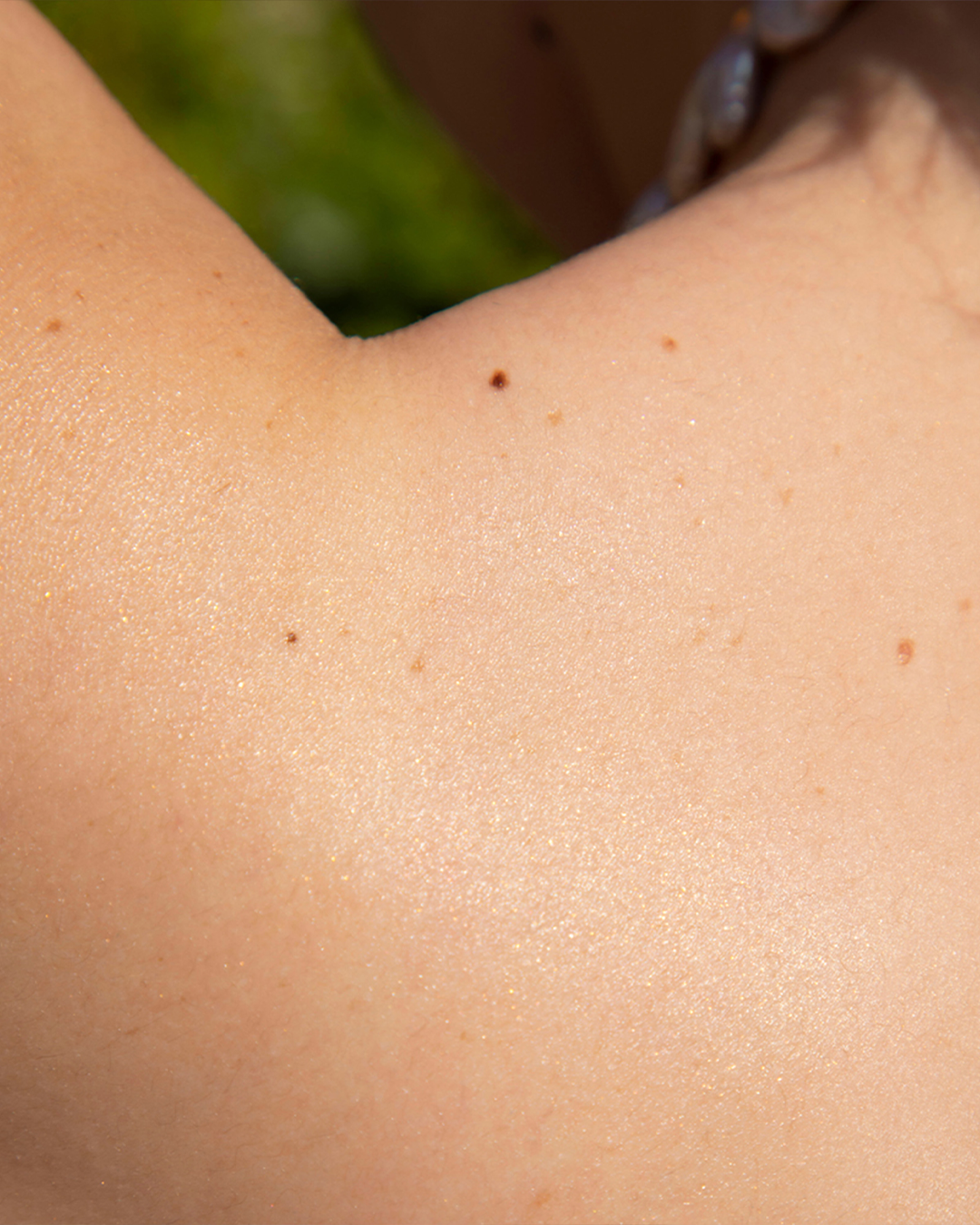 קצף לחות לעור זוהר ורענן