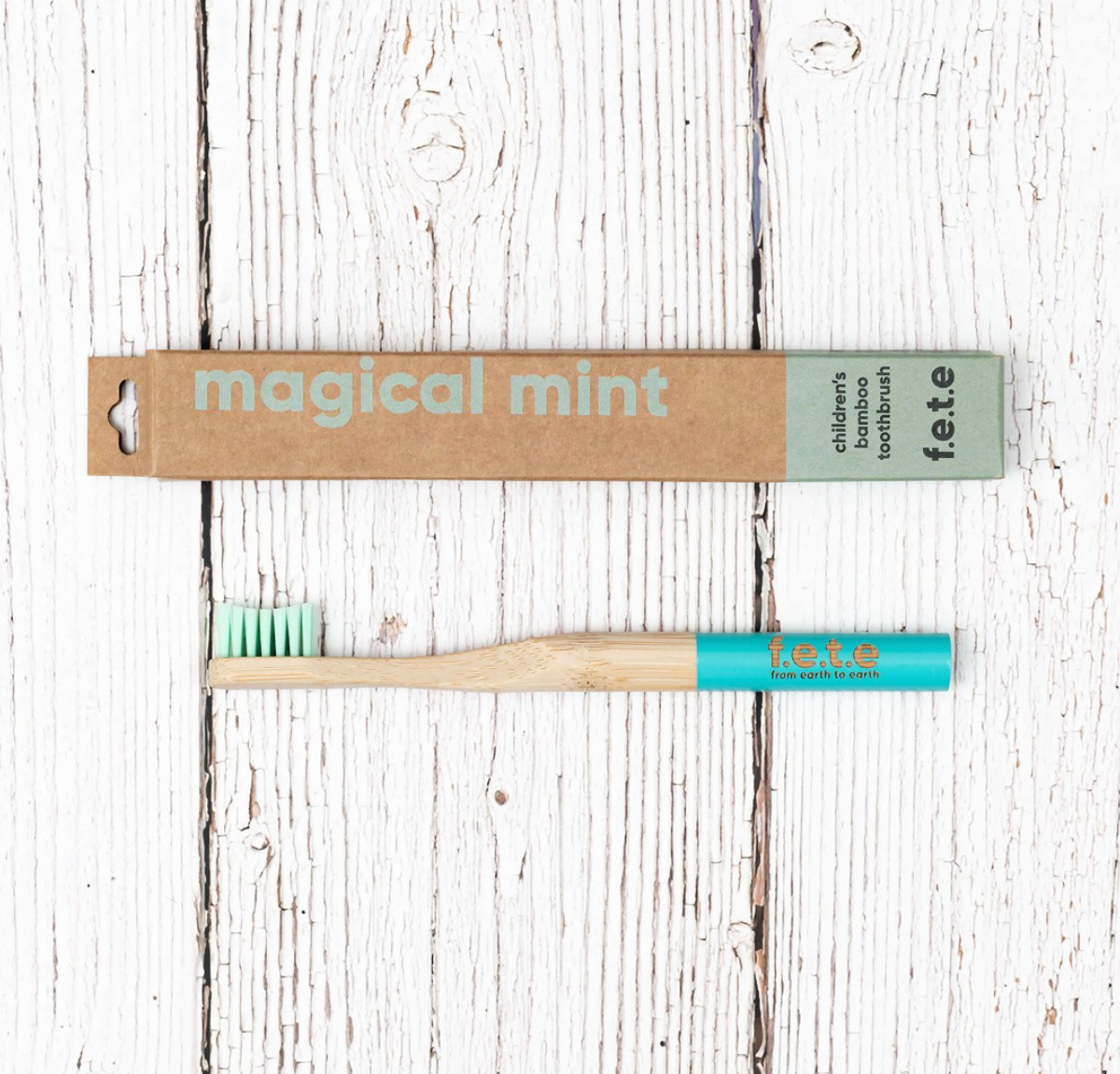 מברשת שיניים במבוק לילדים